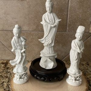 Vintage Geisha White Porcelain Figurines with Stand - Set of 3 - Made in Japan